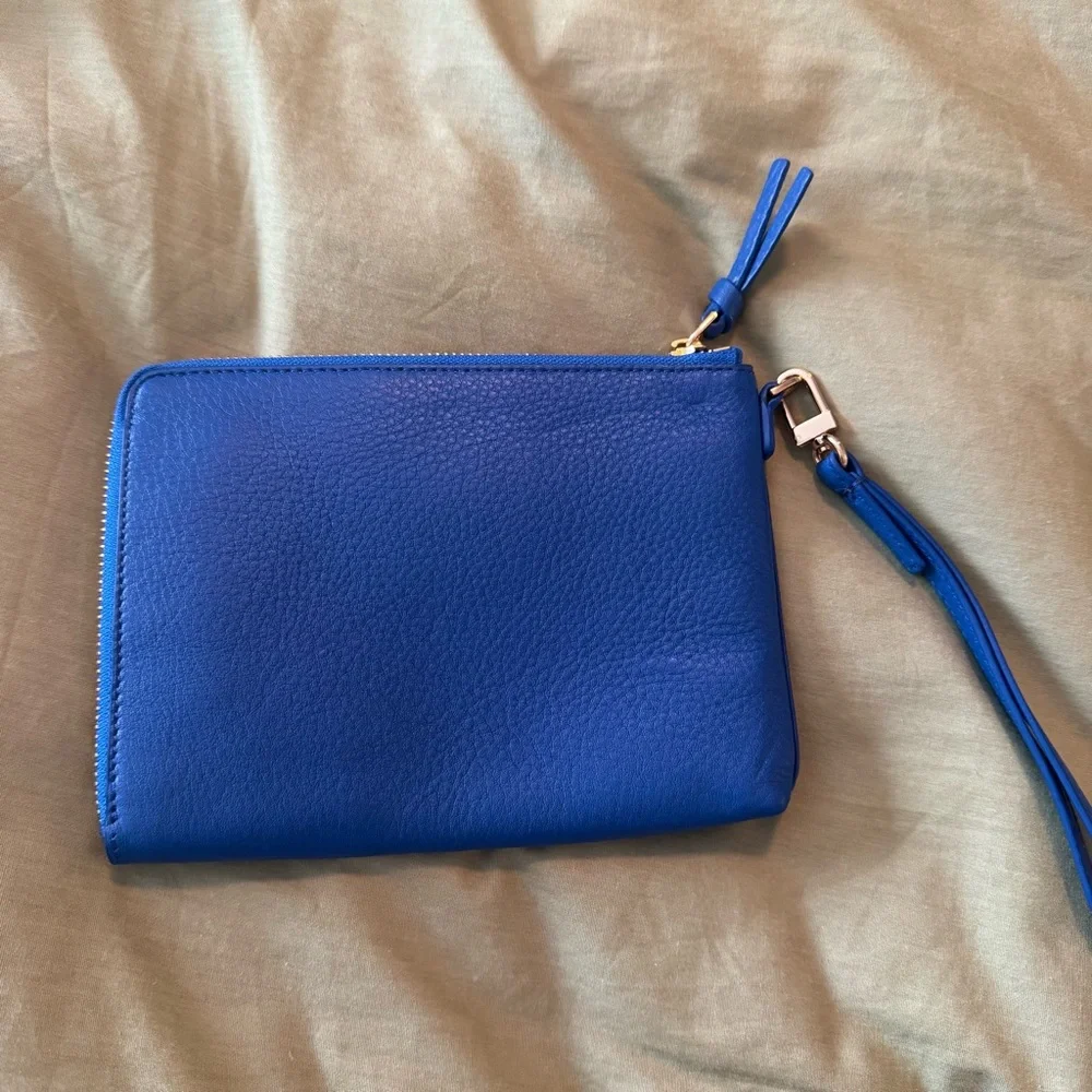 Tory Burch Britten Blue Pebbled Leather Zip Wristlet Pouch